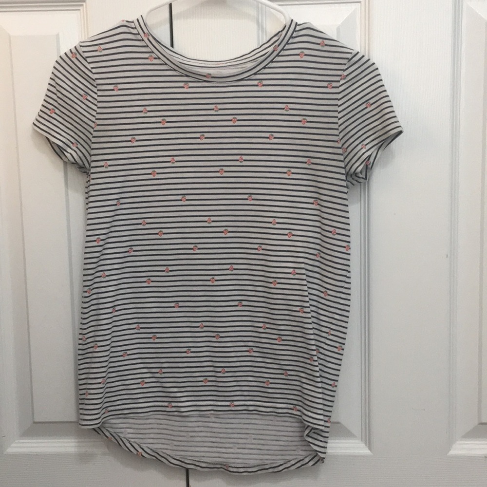✰ girls’ navy stripes t-shirt w/ strawberries ✰